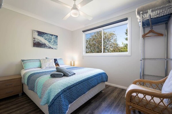 2 bedrooms, iron/ironing board, free WiFi, bed sheets