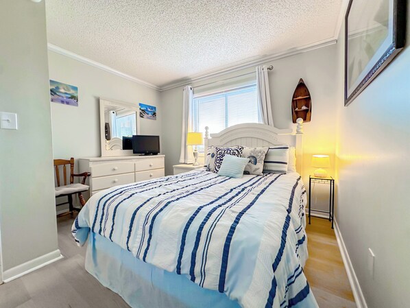 3 bedrooms, internet, bed sheets