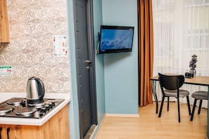 Standard Room | Desk, free WiFi