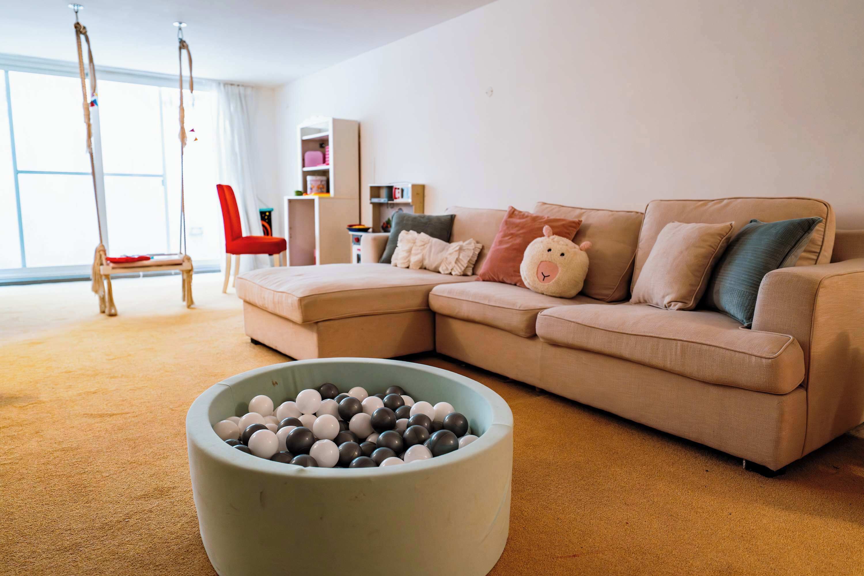 テレビ、書斎 / ワークスペース