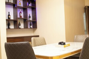 Dining - Wonderful 2-bedroom apartment in Lagos (Lagos)