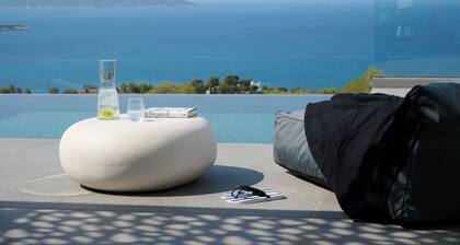 Serene Escape | Elegant Villa with Pool & Hammam