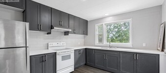 Cozy Bobcaygeon Stay