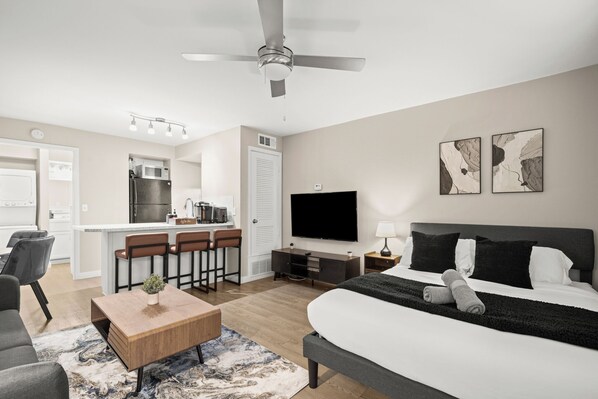 1 bedroom, internet, bed sheets