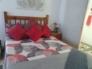 2 Schlafzimmer, Bügeleisen/Bügelbrett, WLAN, Bettwäsche