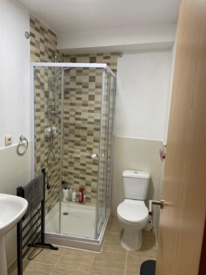 Casa, 3 camere da letto, balcone, vista giardino | Bagno