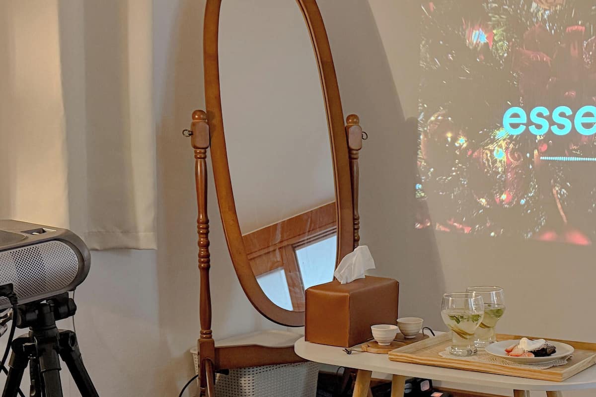 Premium bedding, blackout curtains, free WiFi, bed sheets