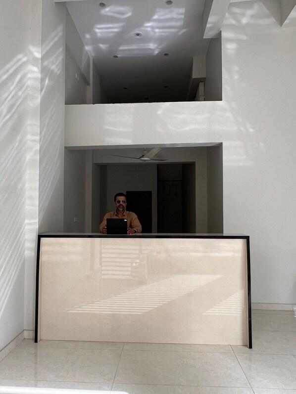 Apartment, 1 Bedroom, Accessible, Smoking | Lobby
