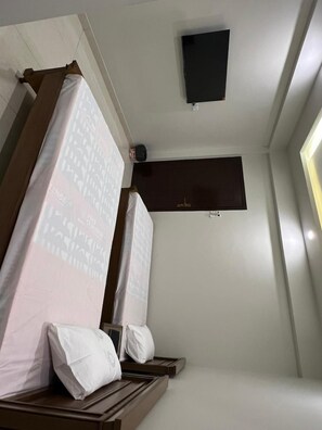 Apartment, 1 Bedroom, Accessible, Smoking | 1 bedroom