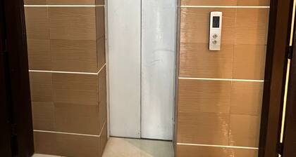 Prestige Comfort Apartments Separate Lounge With Newly Bath With Reception