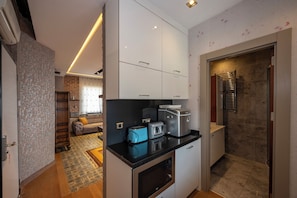 Luxury Room | Bathroom
