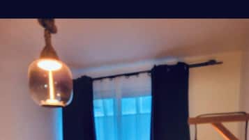 Télévision, chaîne hi-fi