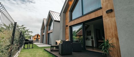 House | Terrace/patio