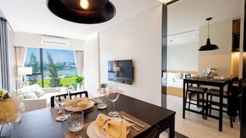 Apartemen Basic, balkon | Area keluarga