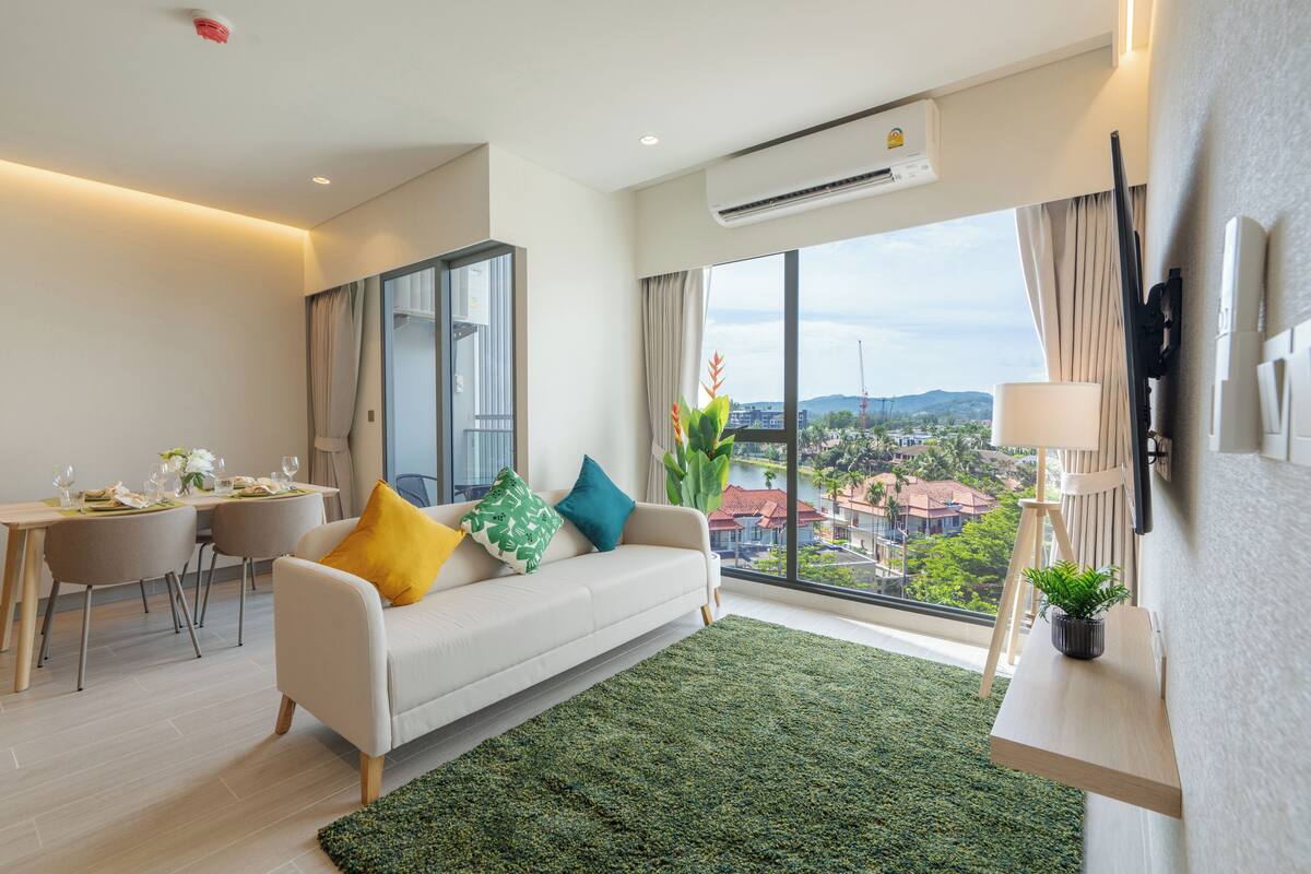 Appartement Familial, balcon, vue ville | Coin séjour