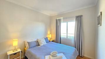 3 bedrooms, free WiFi, bed sheets