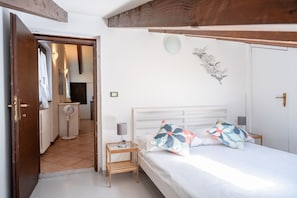 Apartment, 1 Bedroom | Iron/ironing board, free WiFi