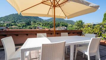 Apartment, 2 Bedrooms, Mountain View | Terrace/patio