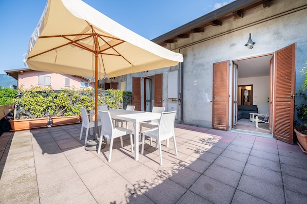 Apartment, 2 Bedrooms, Mountain View | Terrace/patio