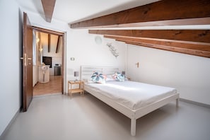 Apartment, 1 Bedroom | Iron/ironing board, free WiFi