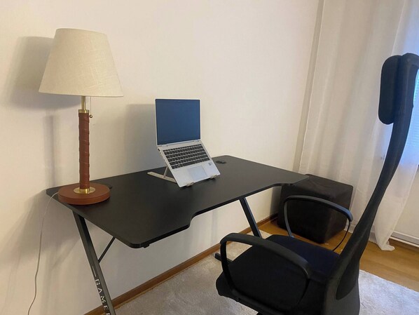 Apartment, 1 Bedroom, Accessible, City View | Interior