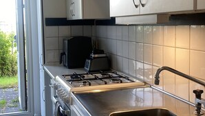 Apartment, 1 Bedroom, Accessible, City View | Interior
