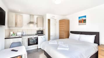 Työpöytä, Wi-Fi, vuodevaatteet