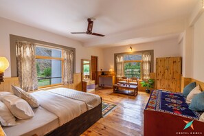 Superior Double Room, Mountain View | Laptop workspace, free WiFi