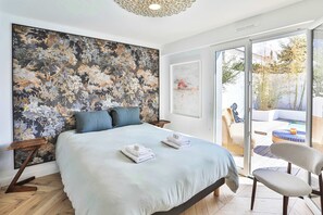 4 bedrooms, WiFi, bed sheets