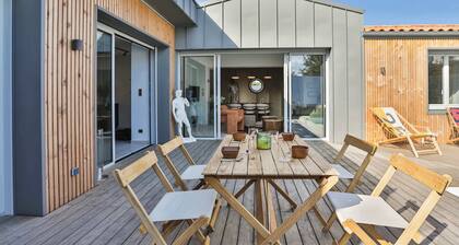 Villa d'exception avec piscine, proche de la mer