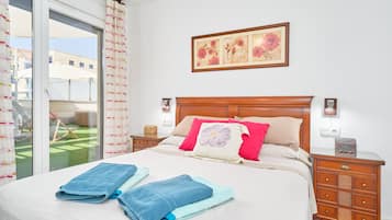 3 quartos, ferros/tĂĄbuas de passar roupa, Wi-Fi, roupa de cama