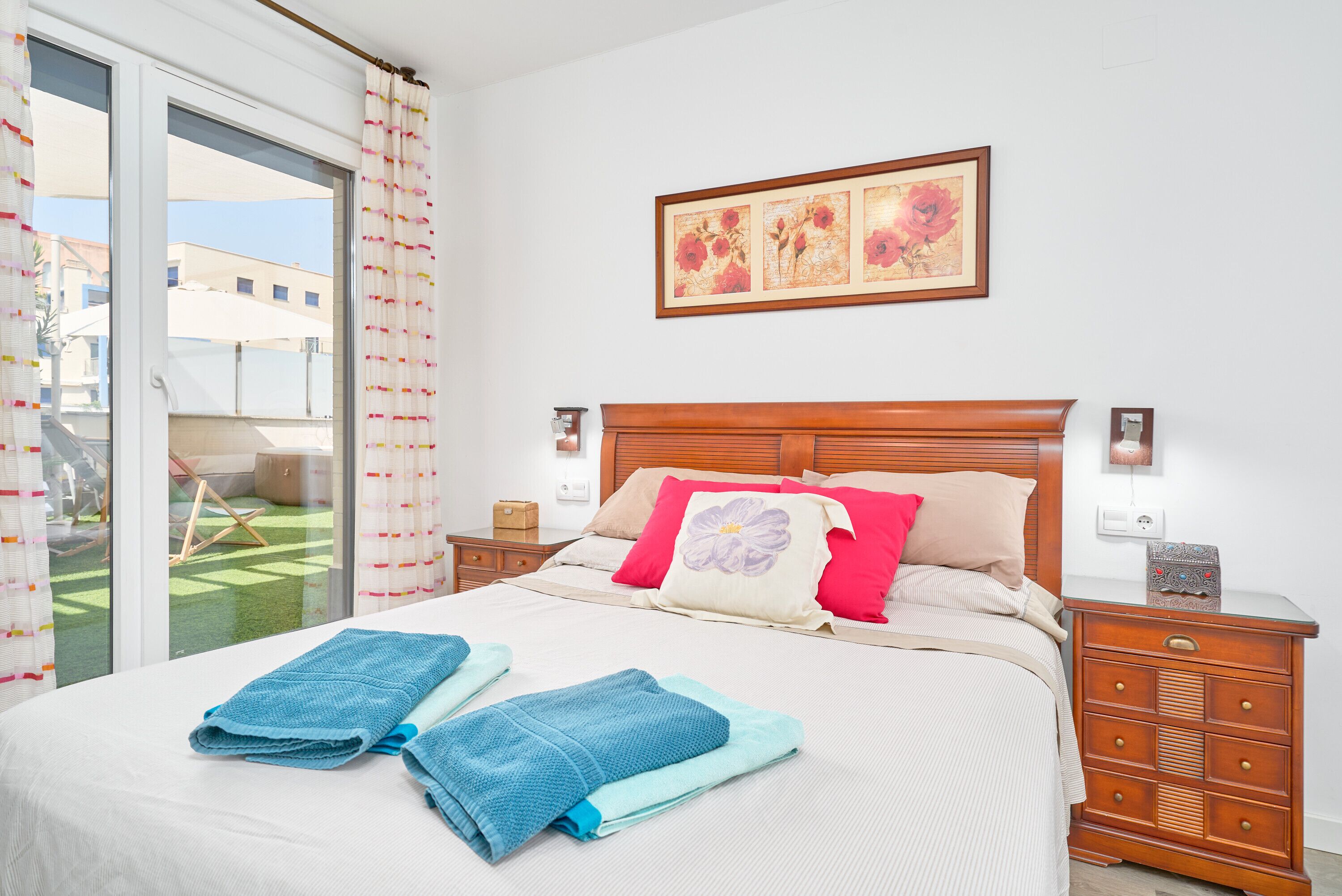 3 soverom, strykejern/-brett, wi-fi og sengetøy