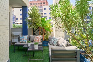 Terrace/patio - Apartment 'Penthouse with Terrace and Private Jacuzzi' with Sea View, Wi-Fi and Air Conditioning (Almuñécar)