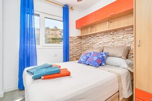 3 bedrooms, iron/ironing board, WiFi, bed sheets - Apartment 'Penthouse with Terrace and Private Jacuzzi' with Sea View, Wi-Fi and Air Conditioning (Almuñécar)