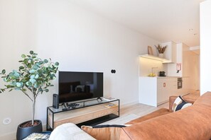 TV