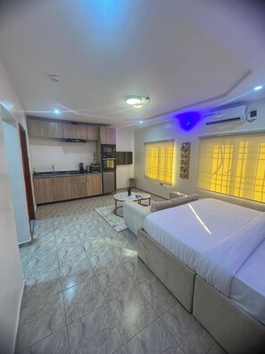 1 bedroom, WiFi - Sardius- Charming studio in amazing Lagos with AC (Lagos)