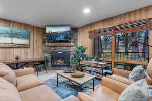 Smart TV, fireplace - New Listing! Pineview Getaway | Mt. Bachelor Village Condo Near River Trail (Bend)
