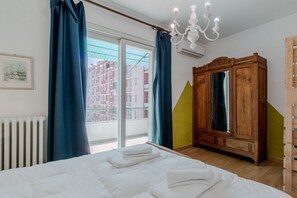 2 bedrooms, iron/ironing board