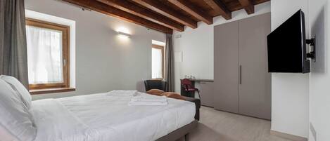 1 chambre, bureau, Wi-Fi, draps fournis