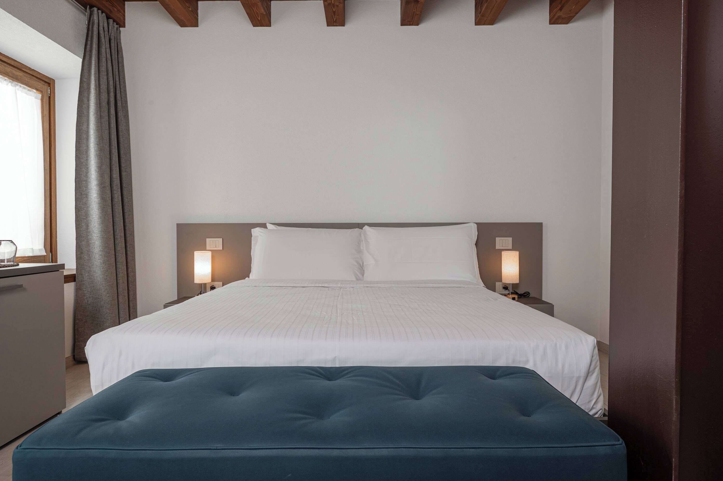 1 Schlafzimmer, Schreibtisch, WLAN, Bettwäsche