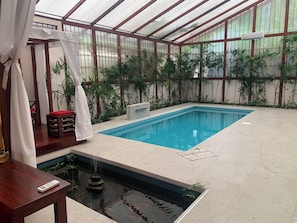 Piscine couverte