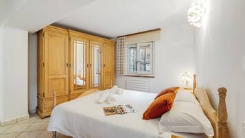 Chalet Standar, 1 kamar tidur (Rustico la Staleta) | 1 kamar tidur dan seprai linen