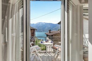 Chalet Standard, plusieurs chambres (Rustico la Staleta) | Balcon