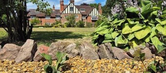 The Lodge at Fairfield Court