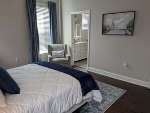 3 bedrooms, iron/ironing board, WiFi, bed sheets
