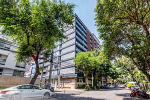 Apartment | 2 bedrooms, Internet - Chic Nazas Double Bright 2 BDR Next to Reforma (Mexico City)