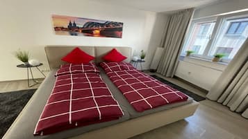 1 Schlafzimmer, Schreibtisch, WLAN, Bettwäsche