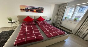 1 bedroom, desk, WiFi, bed sheets