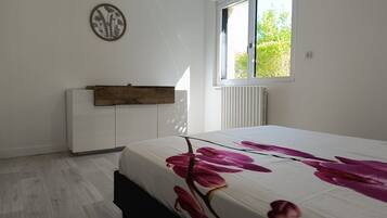 1 habitación, wifi y ropa de cama