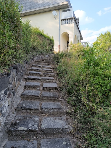 Very quiet apartment with exceptional view near Clermont Ferrand, Vulcania
